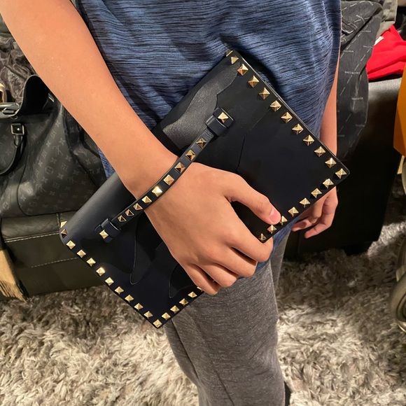 Valentino Rockstud Navy/Camo Clutch - Picture 2 of 12